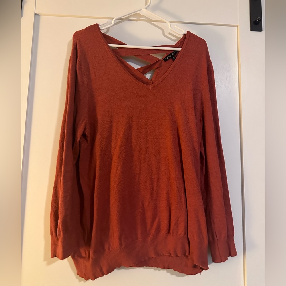 Love Elle sweater